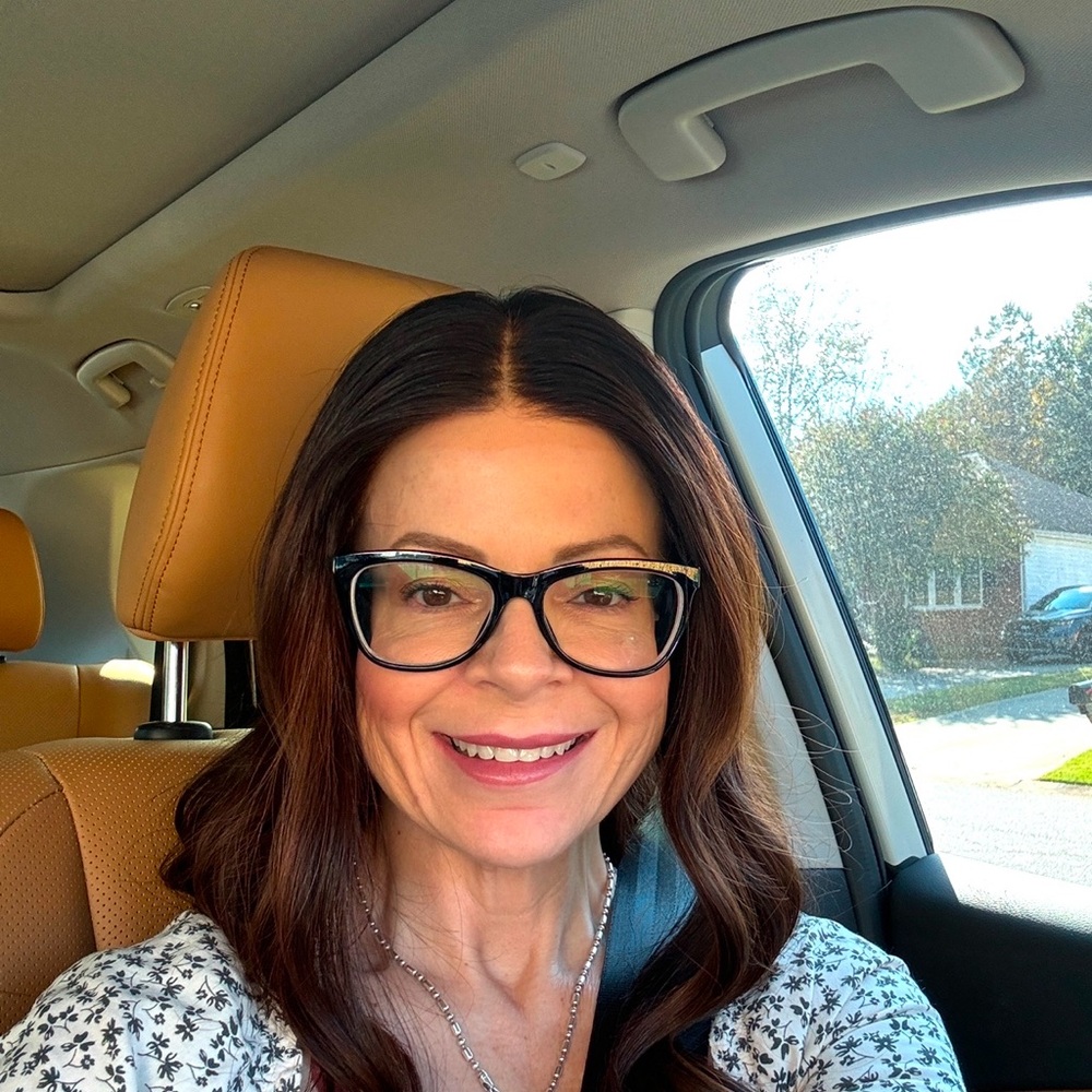 Meet your Posher, Gina
